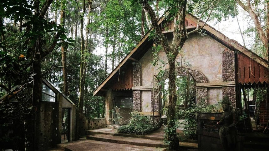 Ullen Sentalu (1)